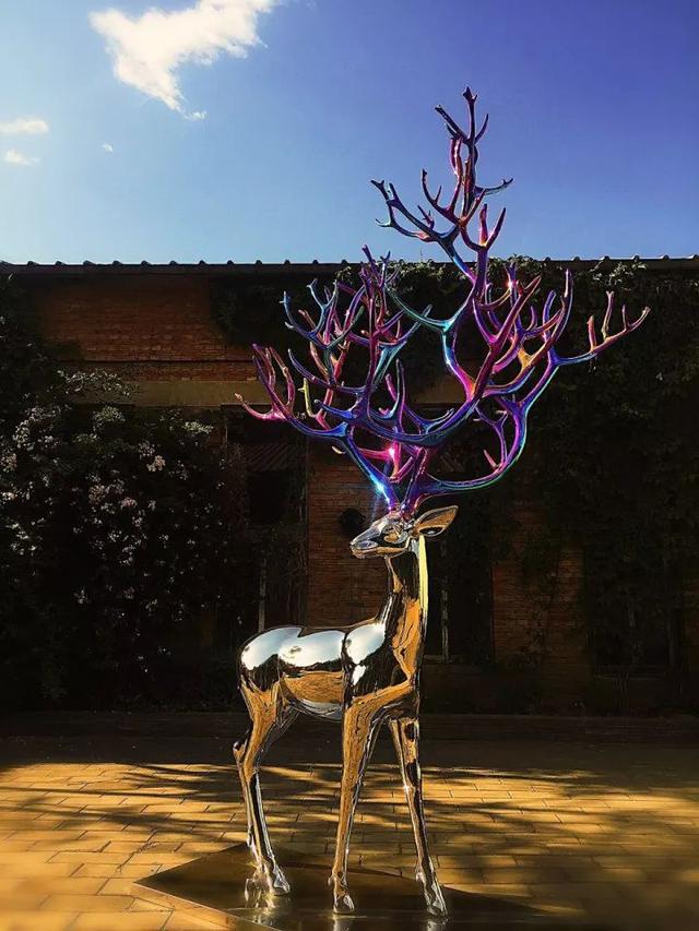 东湖国际公共艺术园曝光!世界级艺术品首次在汉集中呈现 东湖国际公共艺术园曝光!世界级艺术品首次在汉集中呈现